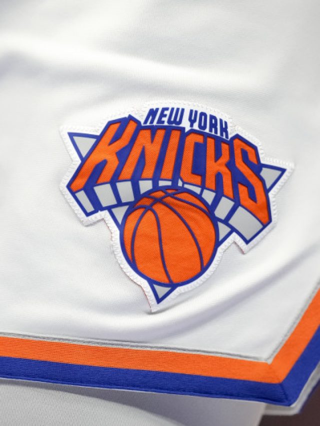 The New York Knicks made the first trade of the 2022